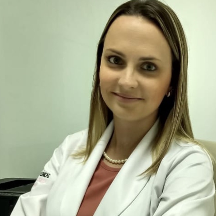 Dr&ordf;. M�rcia Cristina de Alencastro